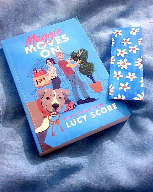 Maggie Moves On by Lucy Score