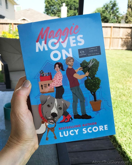 Maggie Moves On by Lucy Score