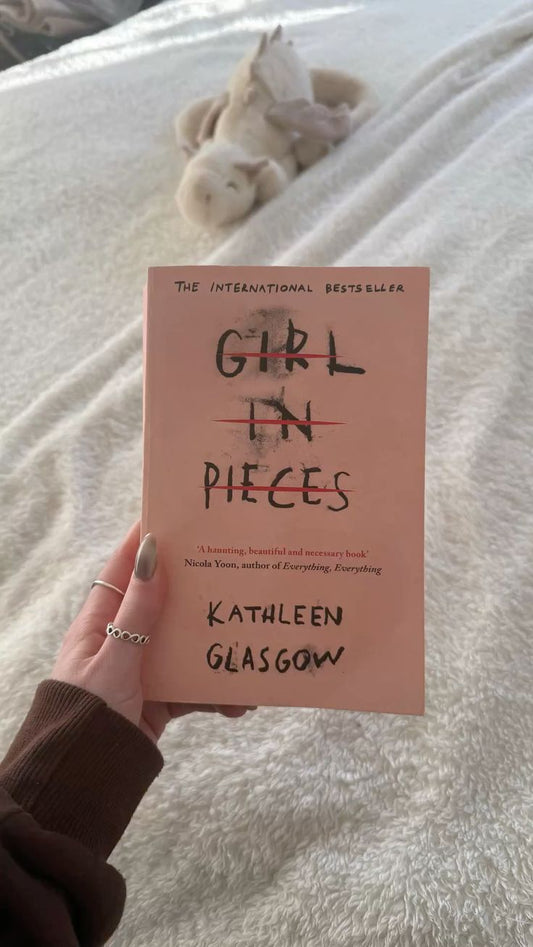 Girl in Pieces by Kathleen Glasgow
