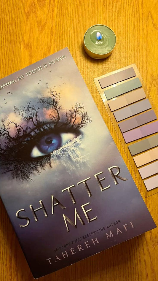Shatter Me by Tahereh Mafi